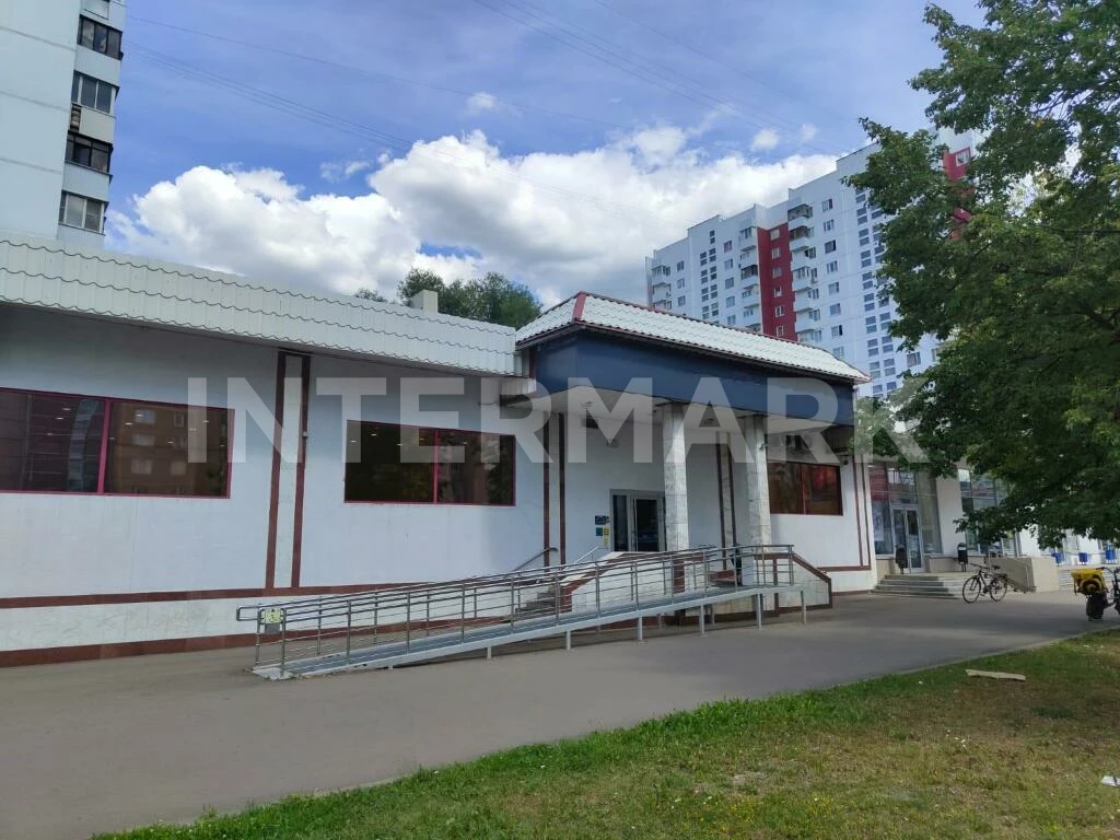 ТЦ на ул. Менжинского, 38к2с2 улица Менжинского, 38к2с2, Фото 1