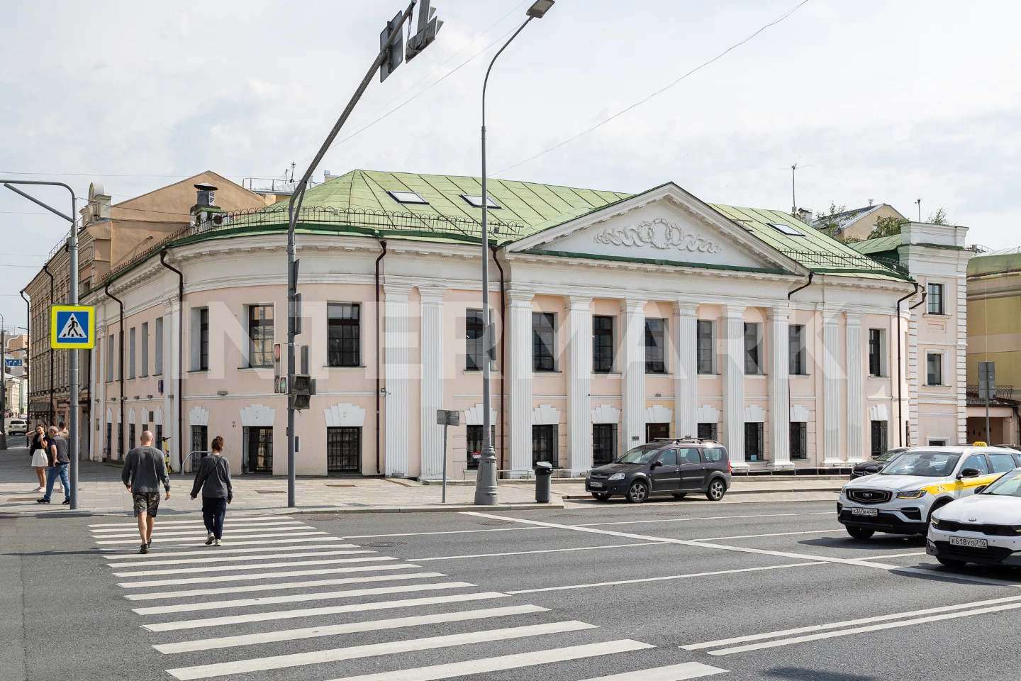 Особняк с дизайнерской отделкой Москва, улица Большая Полянка, 2/10с1, Фото 1