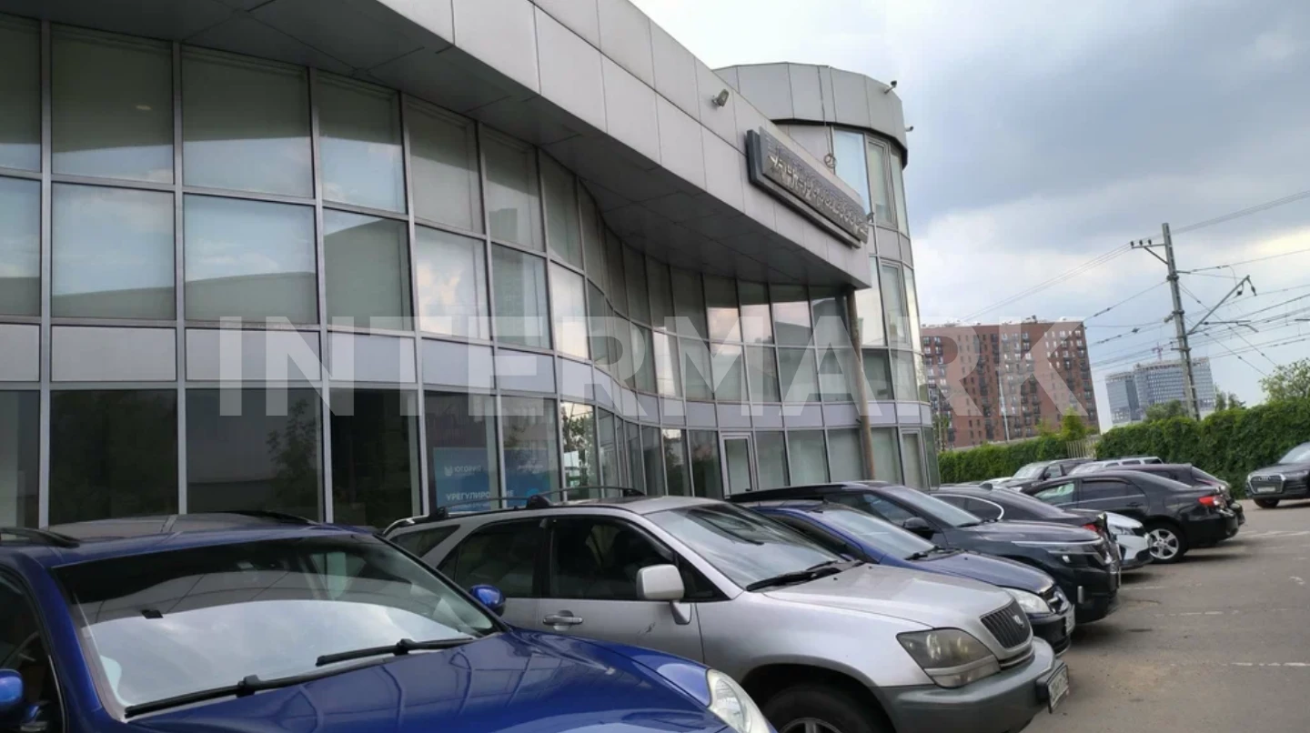  Здание автосалона на ул. Добролюбова Москва, улица Добролюбова, 2Бс1, Фото 1