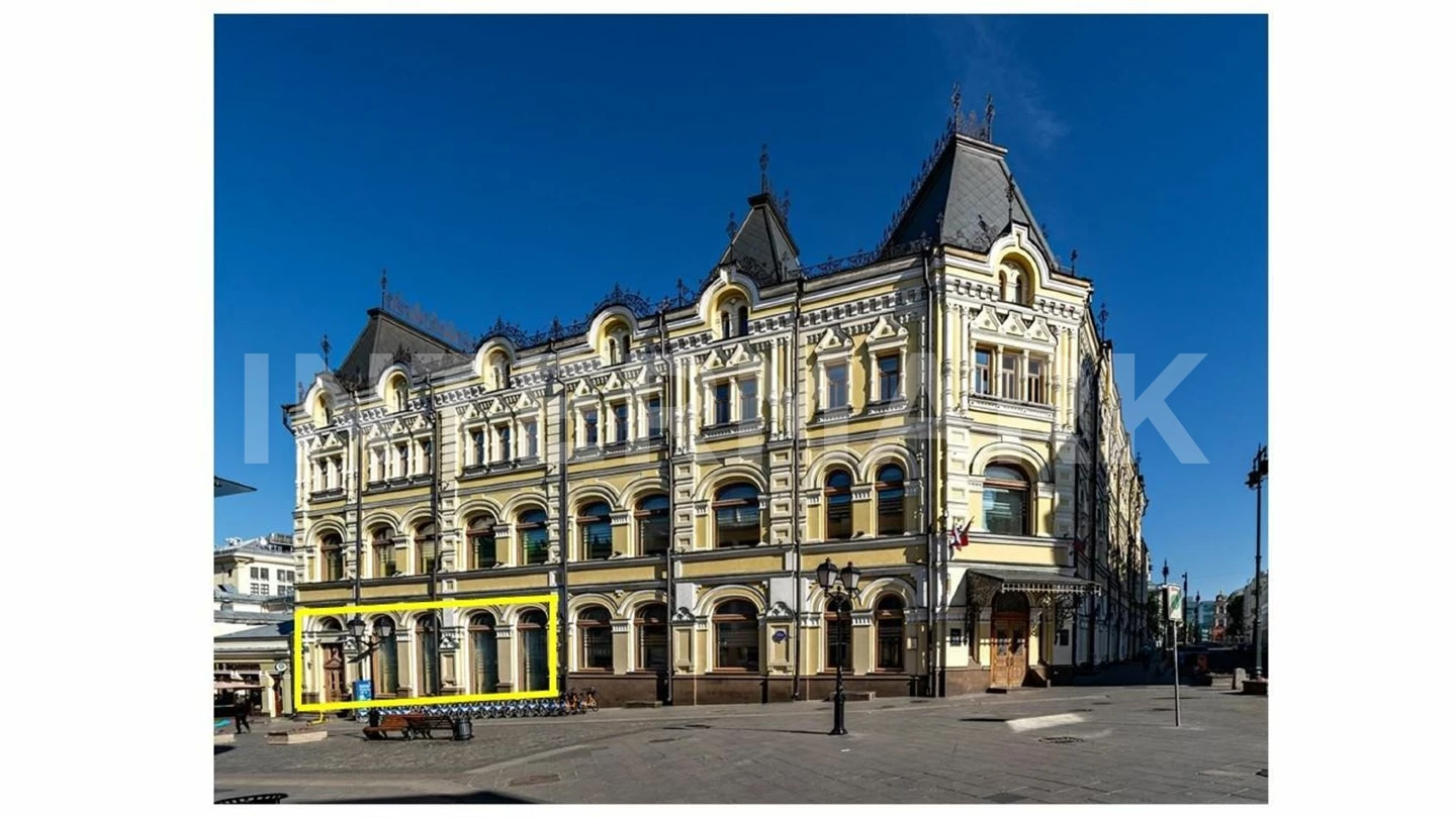 Снять в аренду  Помещение на Кузнецком мосту Москва, улица Кузнецкий Мост, 13/9с1, Фото 1