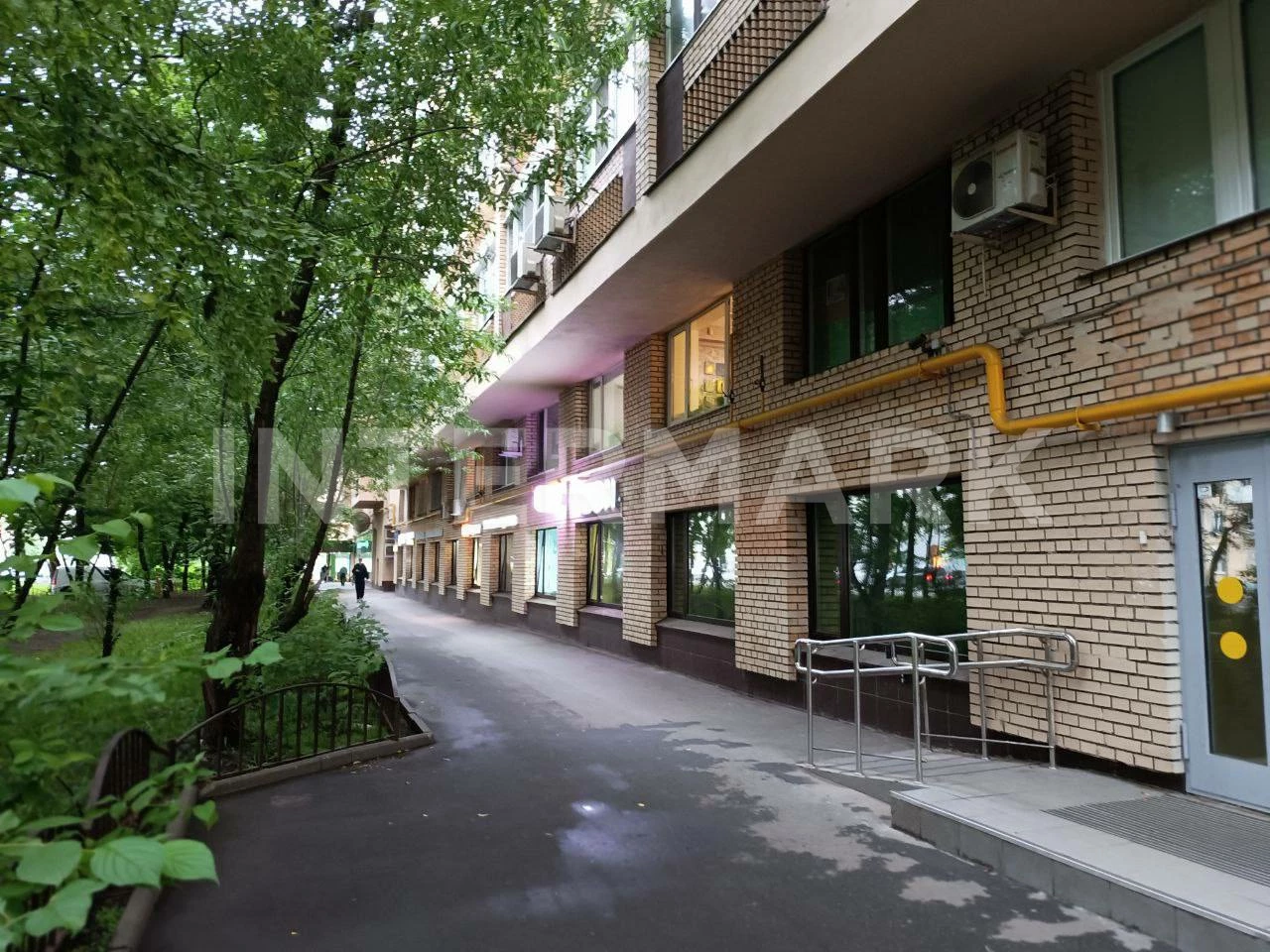  Помещение в Хамовниках Москва, улица Плющиха, 42, Фото 1