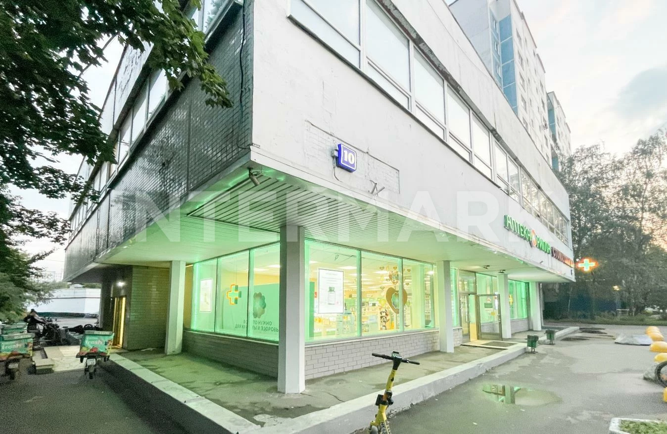  Здание у метро Строгино Москва, Таллинская улица, 10, Фото 1