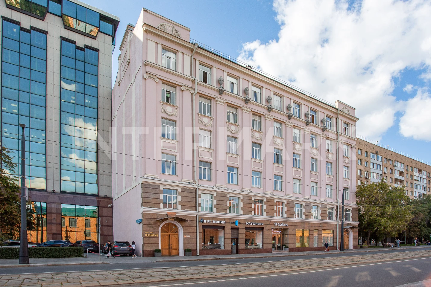 Снять в аренду  Стритритейл на Лесной Москва, Лесная улица, 43, Фото 1
