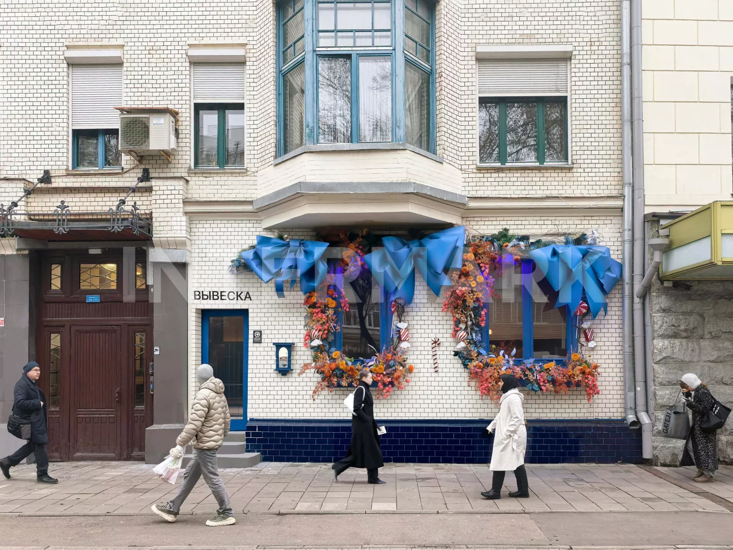 Снять в аренду  Ритейл на Малой Бронной Москва, Малая Бронная улица, 4, Фото 1