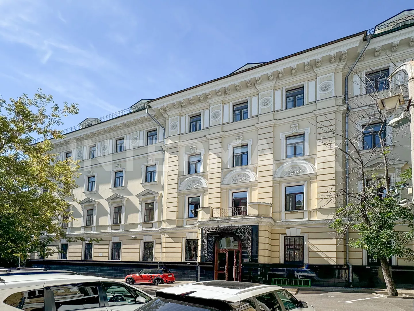 Снять в аренду  БЦ Николаевский Россия, Москва, Большая Грузинская улица, 12с2, Фото 1