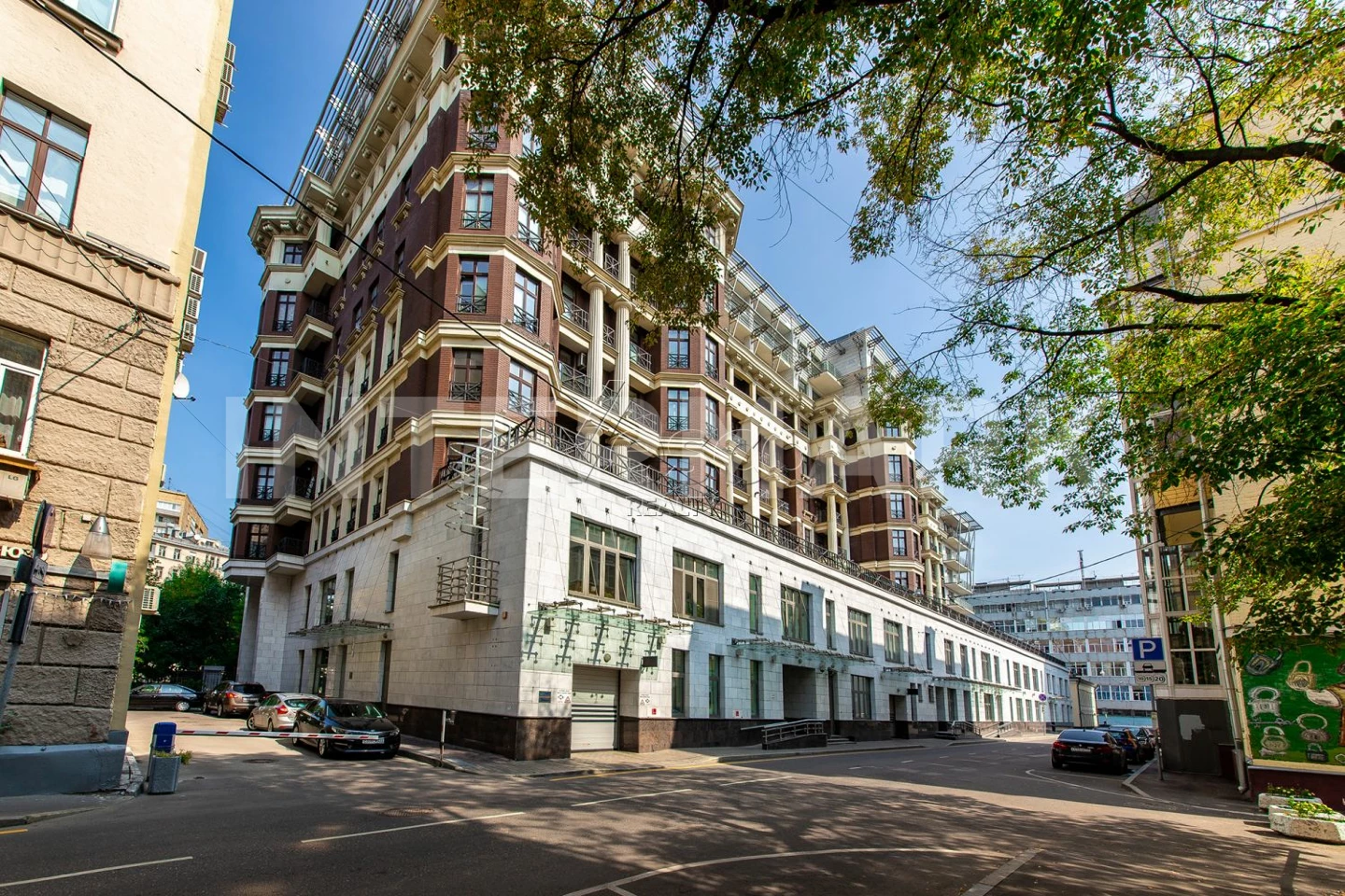 Снять в аренду  Офис в ЖК Онегин на 405 рм Москва, улица Малая Полянка, 2, Фото 1