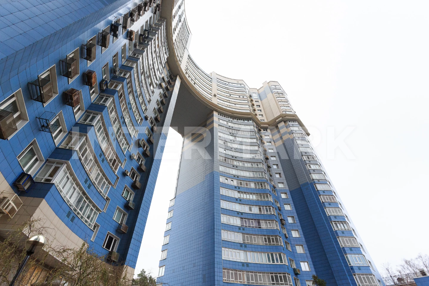 Снять в аренду ЖК Зодиак Сосновая аллея, 1, Фото 1