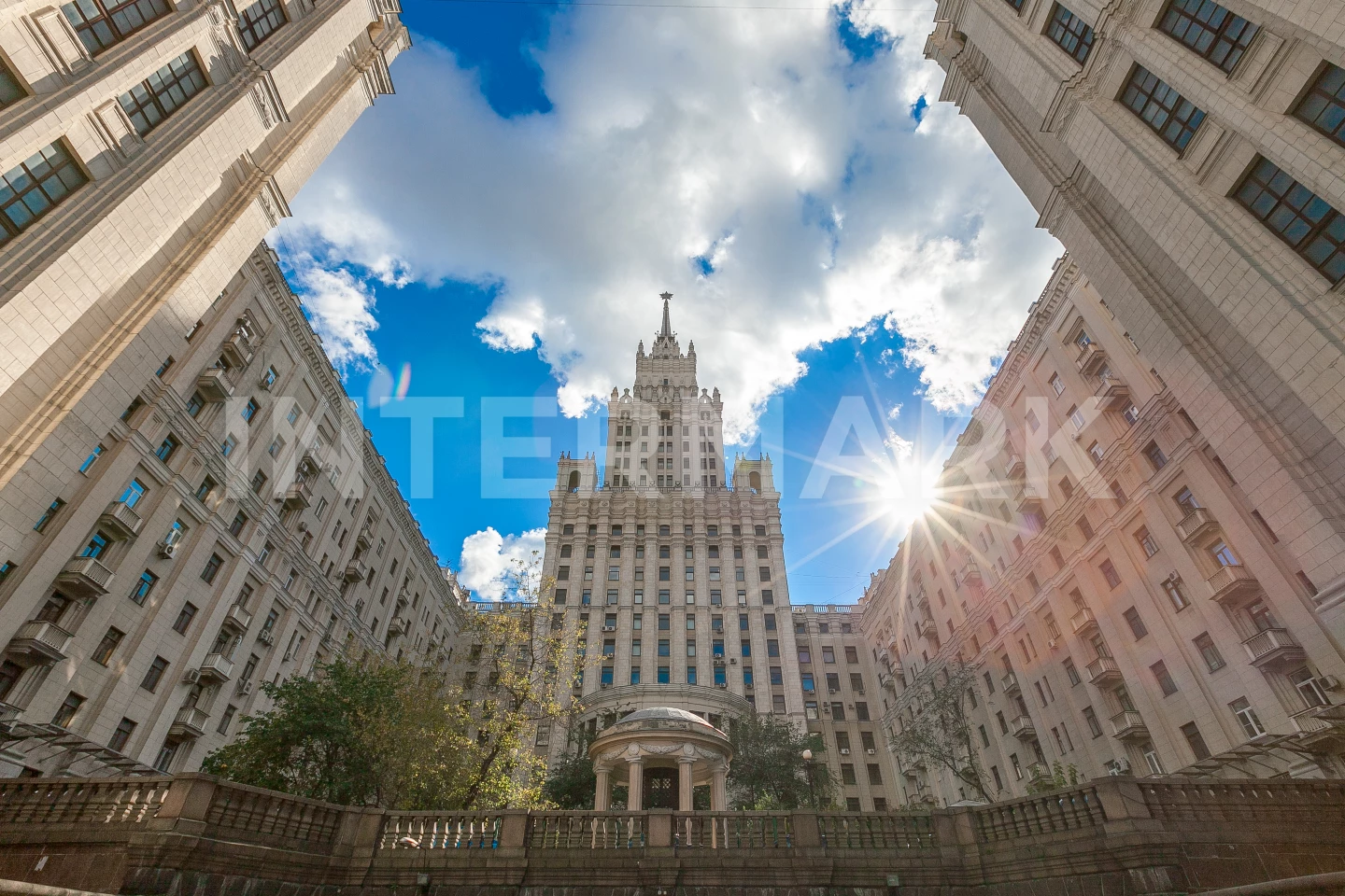 ЖК Высотка на Красных Воротах Садовая-Спасская улица, 21, Фото 1