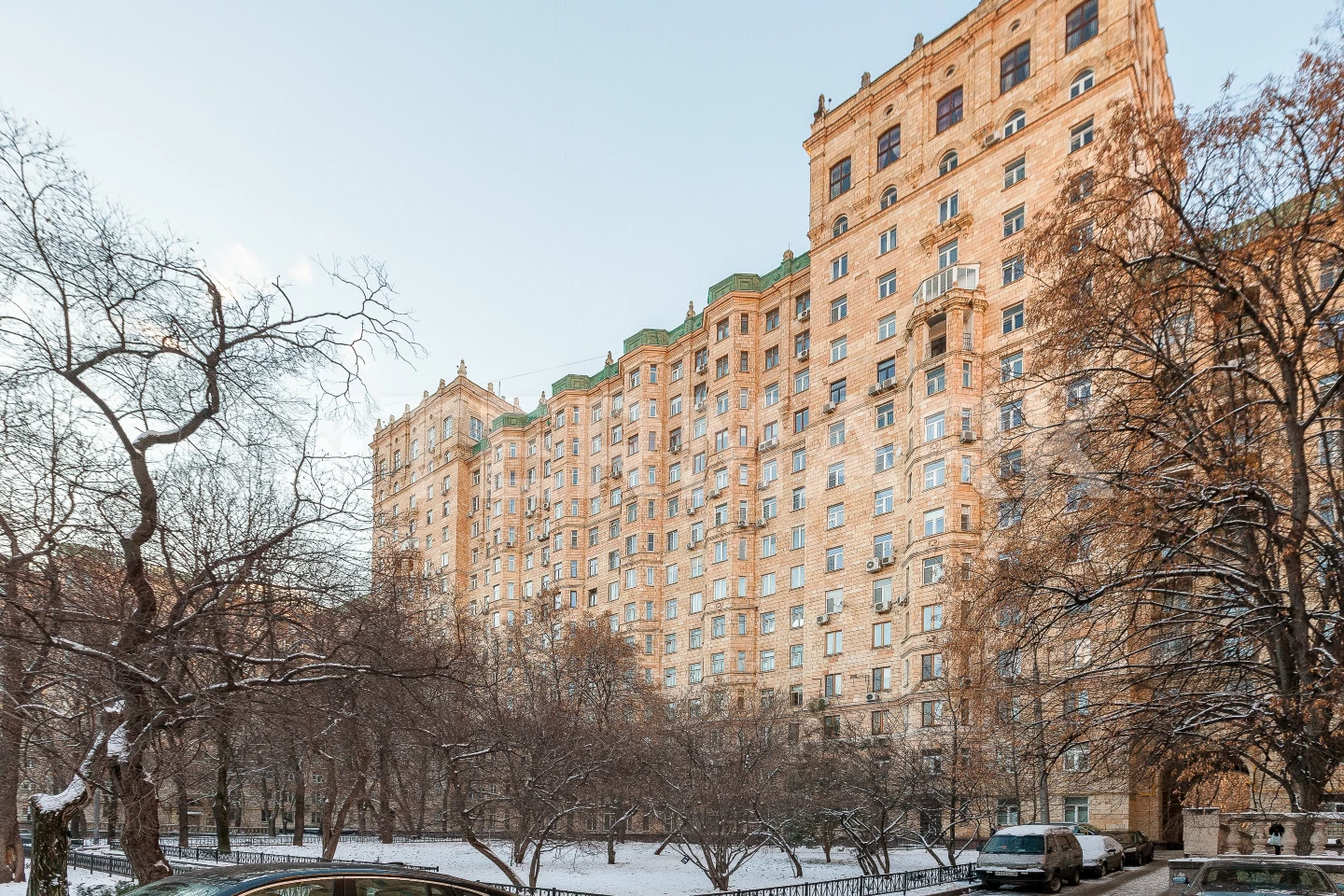 Residential complex Dom poltinnik na Frunzenskoy Frunzenskaya Embankment, 50, Photo 1