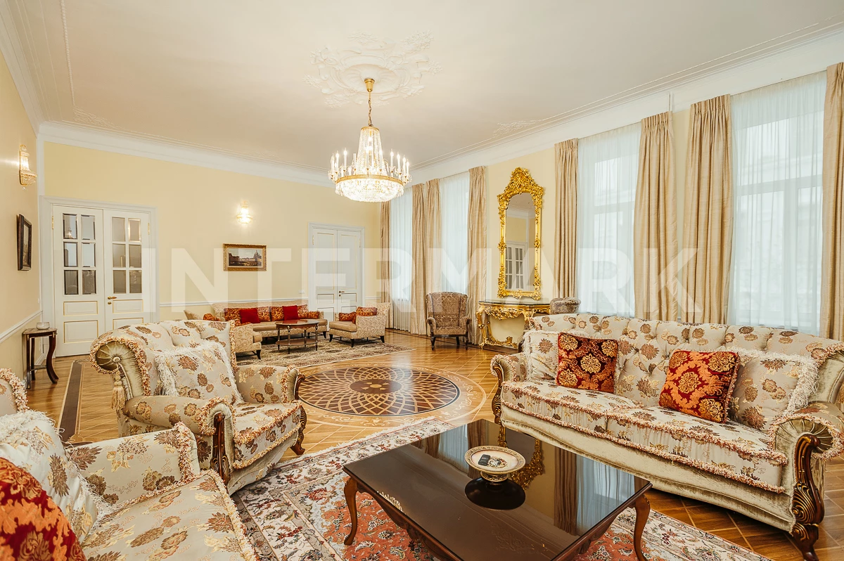 Apartment, 8 rooms Residential complex Romanov 5 Romanov Lane, 5, Photo 1